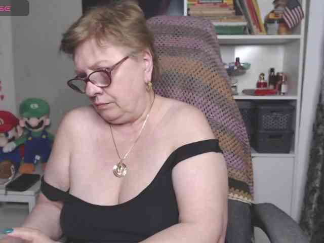 flamepussy Live Webcam on BongaCams