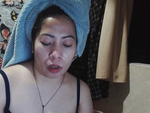 Kazzandra webcam bongacams model stream image