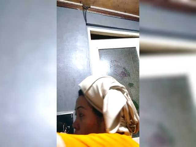 candyshane's BongaCams show and profile