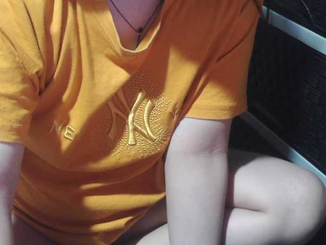 candyshane's BongaCams show and profile