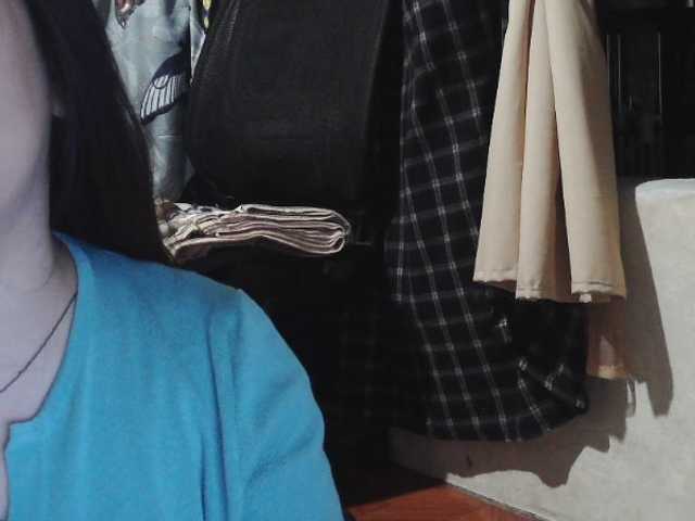 Kazzandra webcam bongacams model stream image