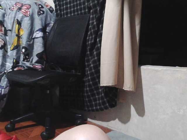 Kazzandra webcam bongacams model stream image