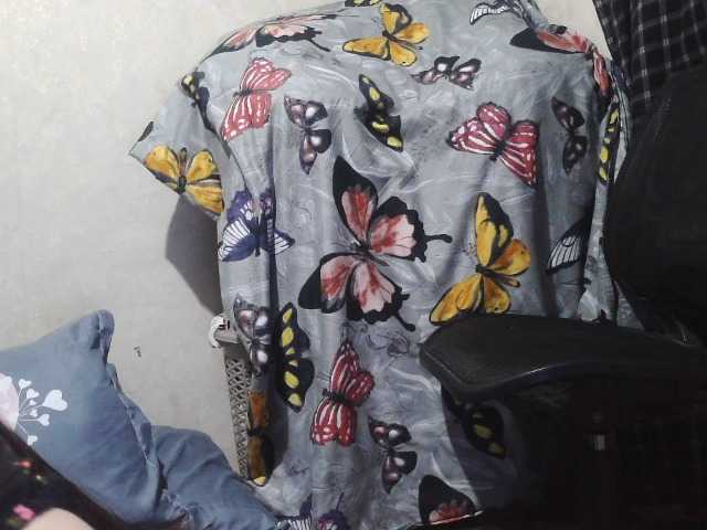 Kazzandra webcam bongacams model stream image