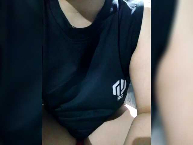 Kazzandra webcam bongacams model stream image