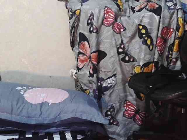 Lykaliciousz webcam