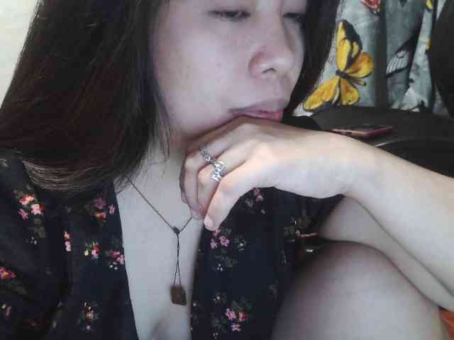 Kazzandra webcam