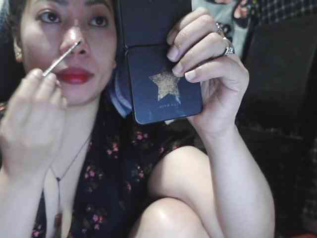 Kazzandra webcam