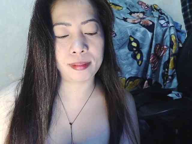 Lykaliciousz webcam