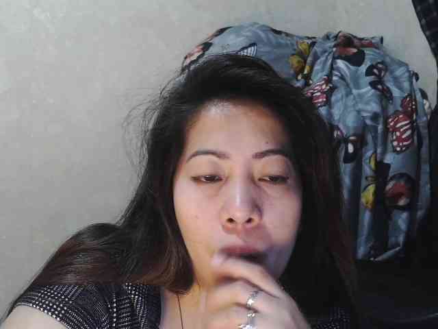 Lykaliciousz webcam