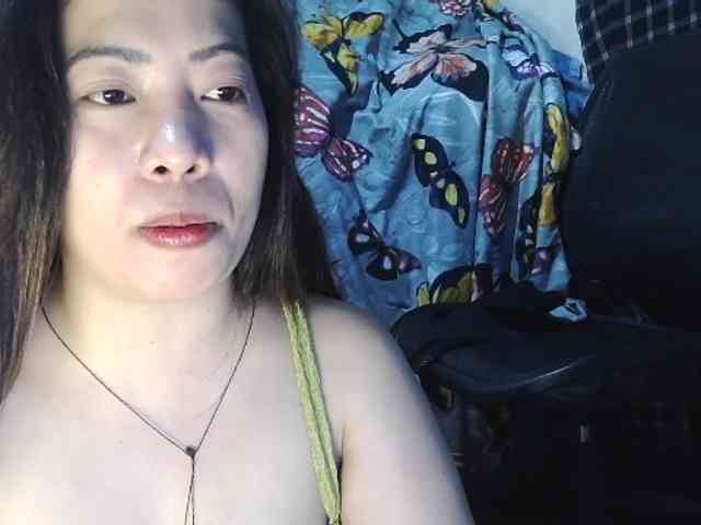 Lykaliciousz webcam