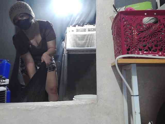 Lykaliciousz webcam