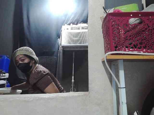 Lykaliciousz webcam