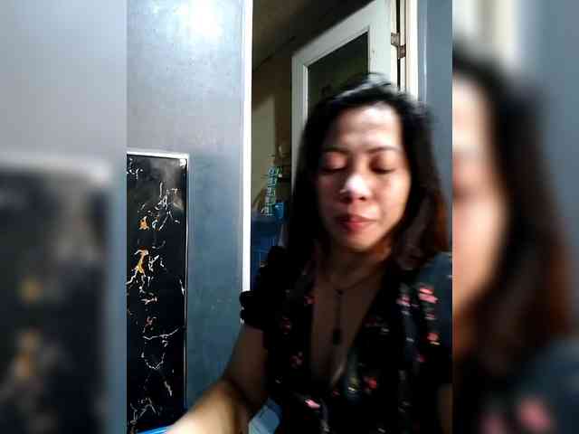 Kazzandra webcam
