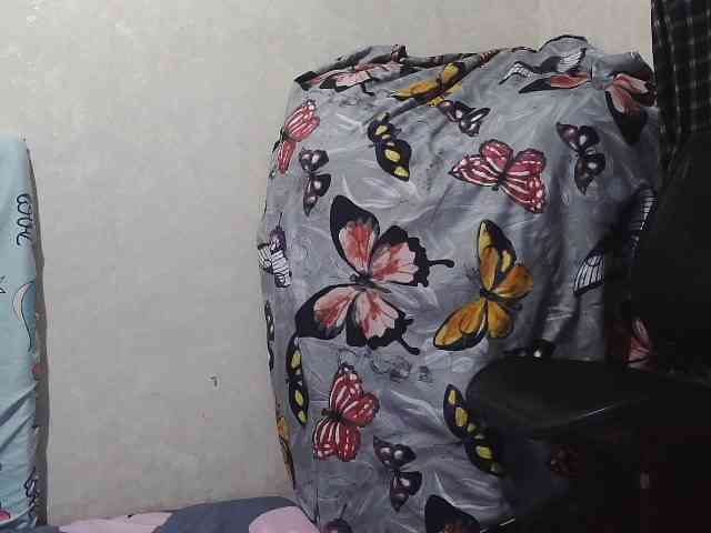 Kazzandra webcam