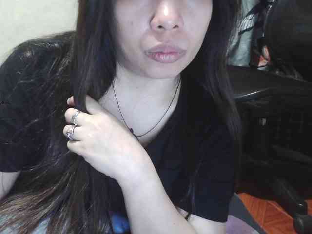 Kazzandra webcam