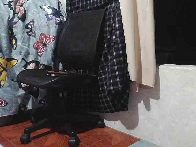 Lykaliciousz webcam