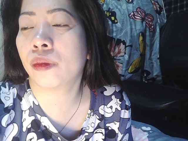 Kazzandra webcam