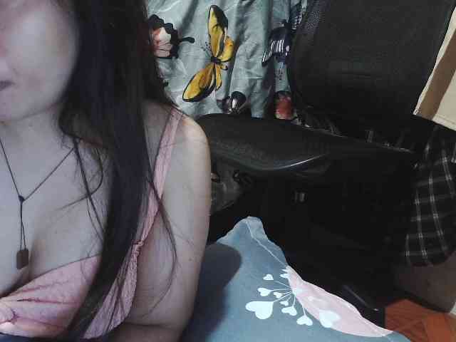Kazzandra webcam