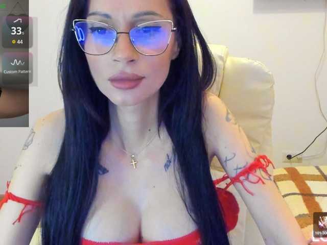 kissnicol webcam bongacams model stream image