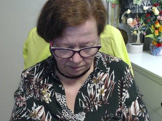 flirty-adele Porn Show