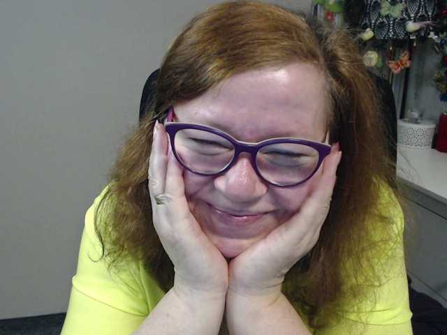 flirty-adele's BongaCams show and profile