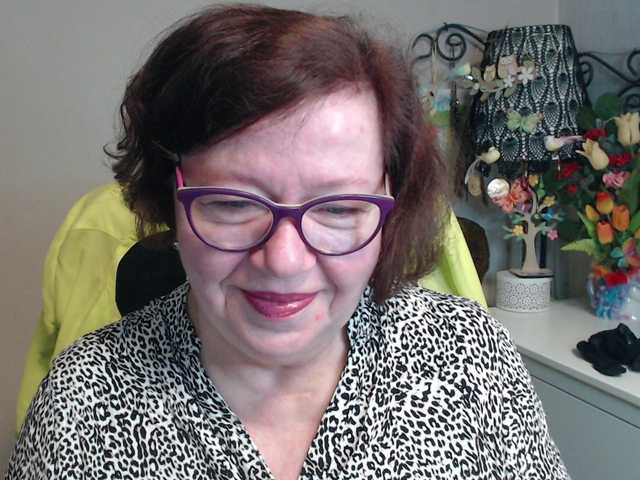 flirty-adele's BongaCams show and profile