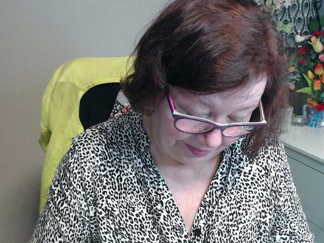 flirty-adele's BongaCams show and profile