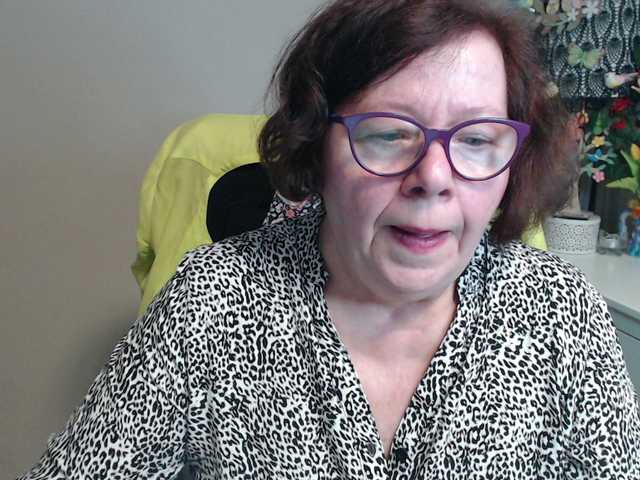 flirty-adele's BongaCams show and profile