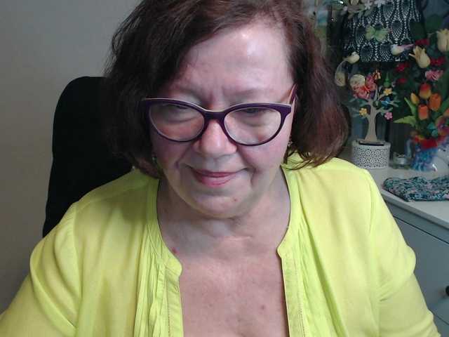 flirty-adele's BongaCams show and profile