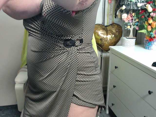 flirty-adele's BongaCams show and profile