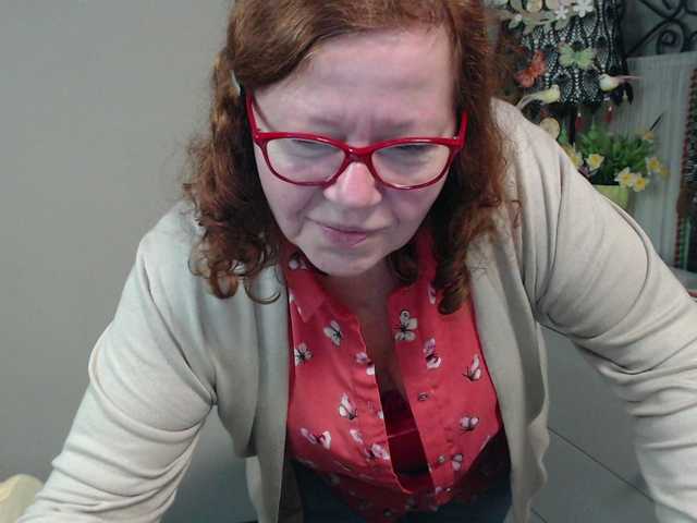 flirty-adele webcam bongacams model stream image