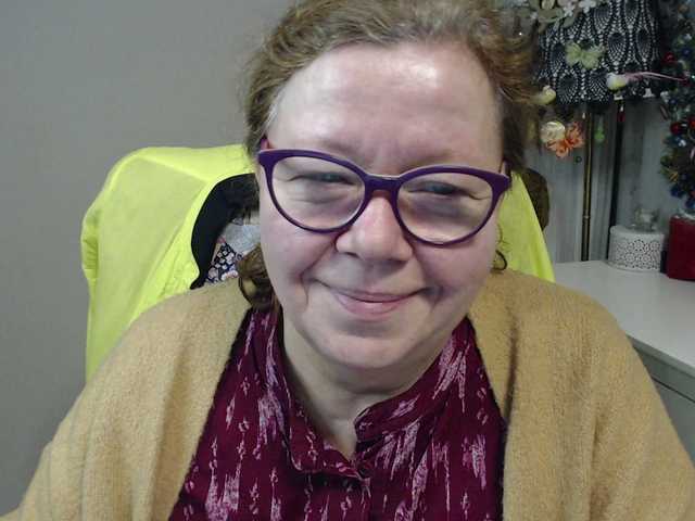 flirty-adele's BongaCams show and profile