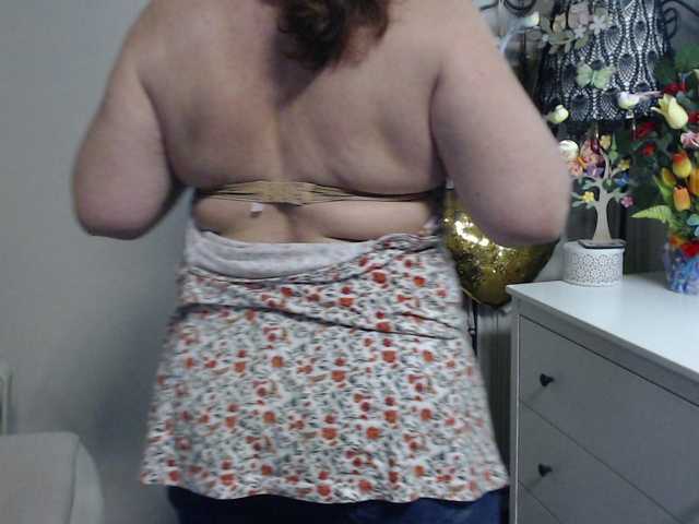 flirty-adele's BongaCams show and profile