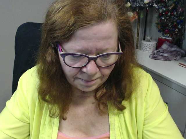 flirty-adele's BongaCams show and profile