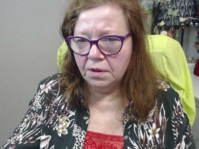 flirty-adele's BongaCams show and profile