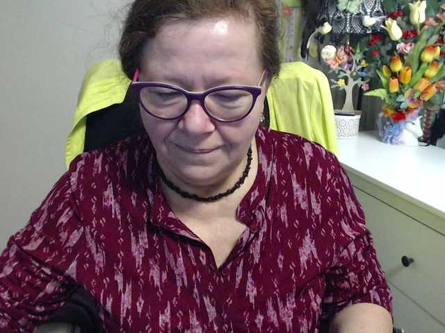 flirty-adele's BongaCams show and profile