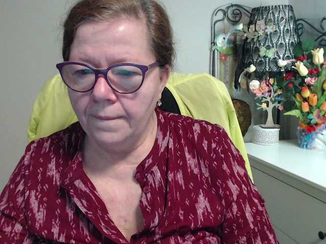 flirty-adele's BongaCams show and profile