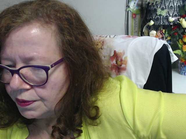 flirty-adele's BongaCams show and profile