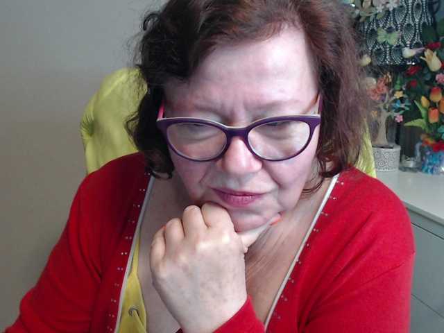 flirty-adele's BongaCams show and profile