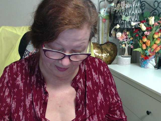 flirty-adele's BongaCams show and profile