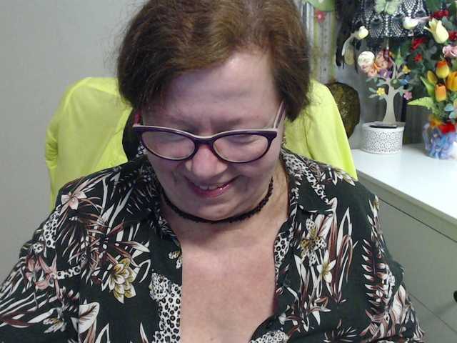 flirty-adele's BongaCams show and profile