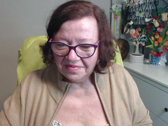 flirty-adele's BongaCams show and profile