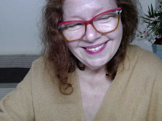 flirty-adele's BongaCams show and profile