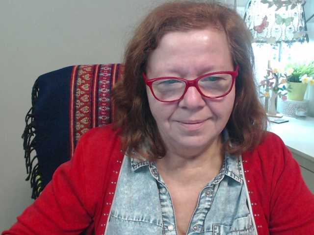 flirty-adele webcam bongacams model stream image