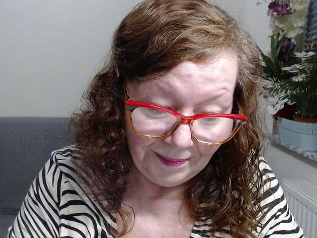 flirty-adele's BongaCams show and profile