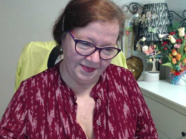 flirty-adele's BongaCams show and profile