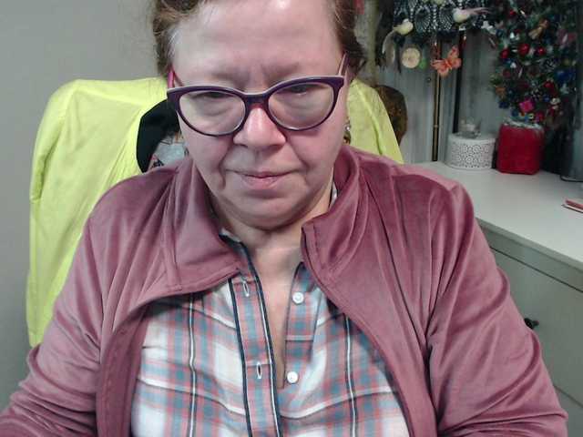 flirty-adele's BongaCams show and profile