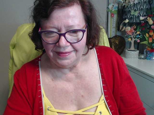 flirty-adele's BongaCams show and profile