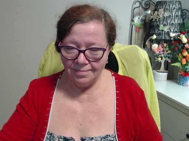 flirty-adele's BongaCams show and profile