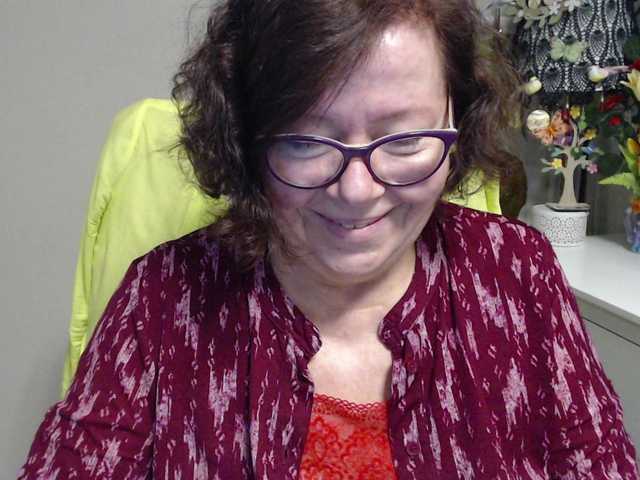 flirty-adele's BongaCams show and profile